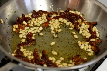 Sundried Tomatoes & Pine Nuts